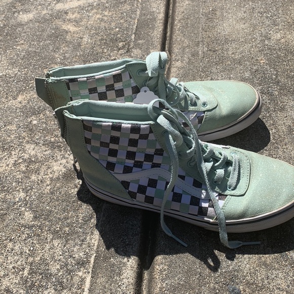 Turquoise checkerboard vans - Picture 3 of 3